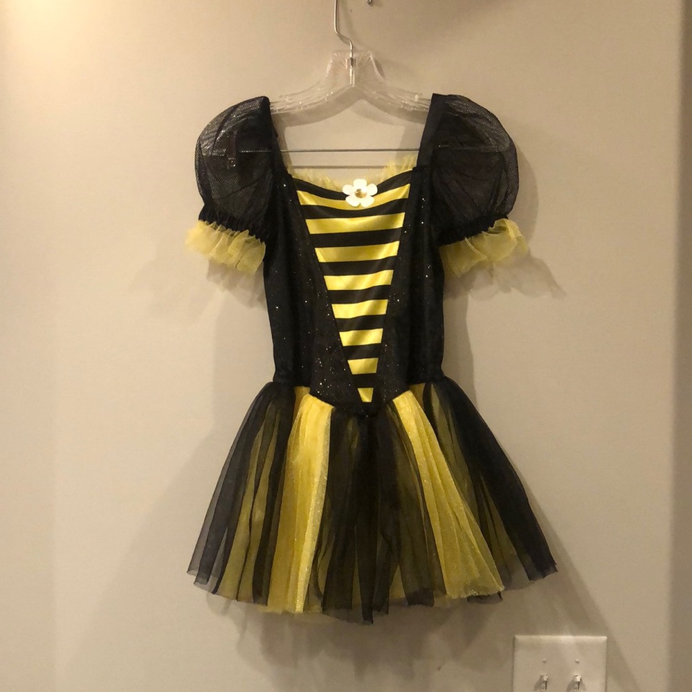 Halloween bee costume